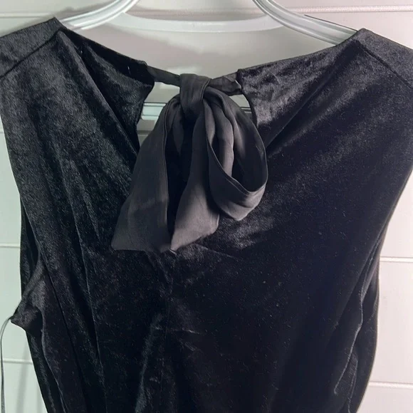 Draper James large velvet black dress. MN80 - Picture 5 of 6